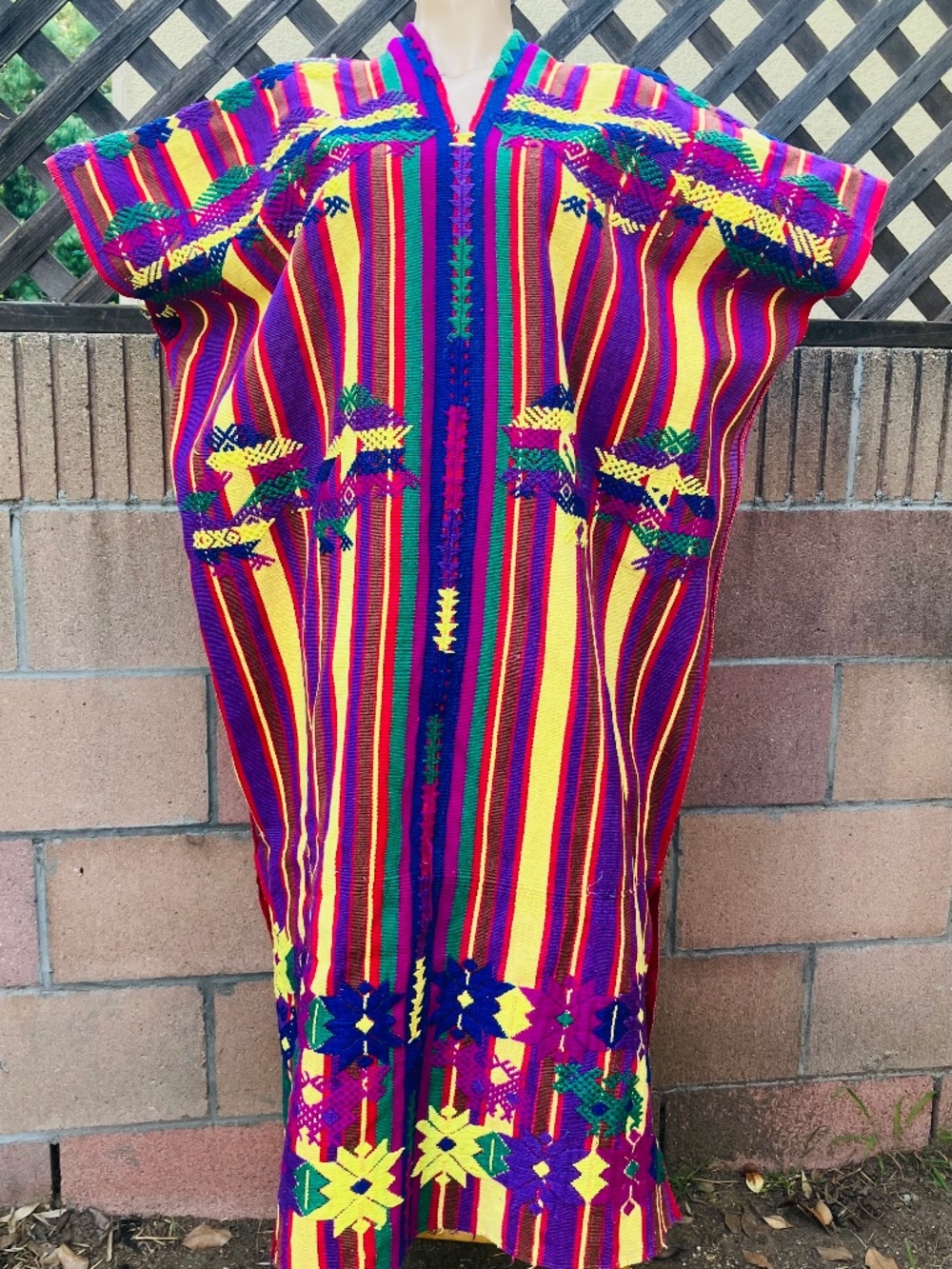 Colorful Embroidered Vintage Huipil Women's Ethnic Central American Dress Size S